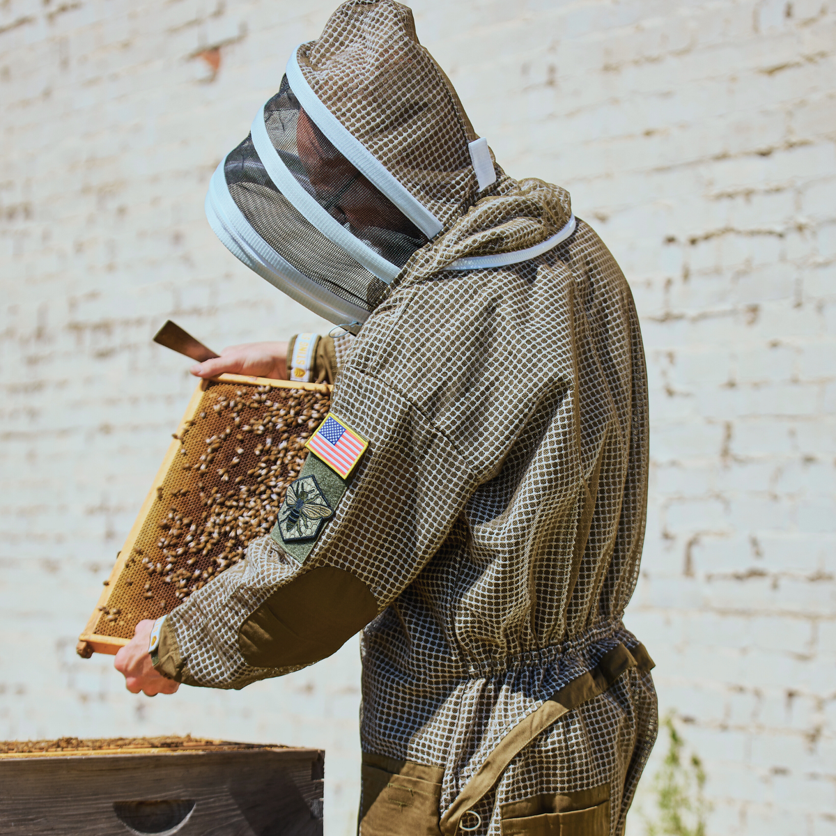 Sting Stopper Professional Ventilated Beekeeping Suit - Olive Green